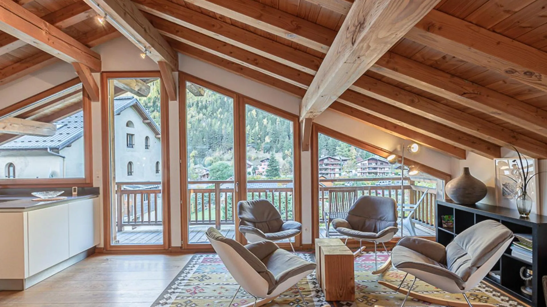 Superbe Chalet 4 Etoiles Avec Sauna Et Garage Proche Des Pistes - Fr-1-343-184 Chamonix 0*,
